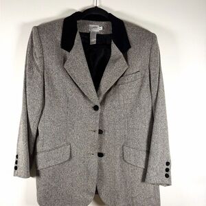 Classic Herringbone Blazer with Black Velvet Collar